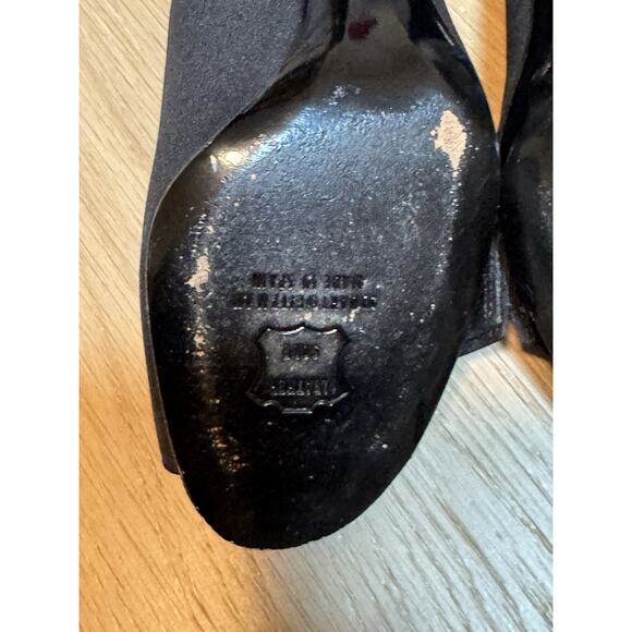 Stuart Weitzman Black Satin Bowover Bow Peep Toe Heel Sz. 6 M - Picture 8 of 12